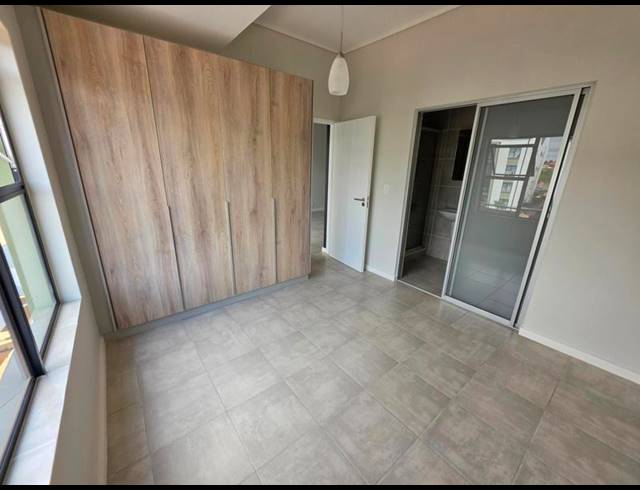 2 BEDROOM PROPERTY TO RENT IN MOOIKLOOF